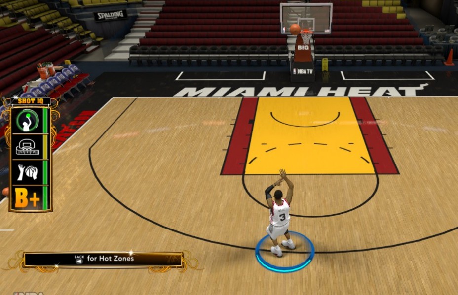 2k13mc交易修改器-2K13MC 交易修改器：篮球游戏中的魔法棒，小心使用