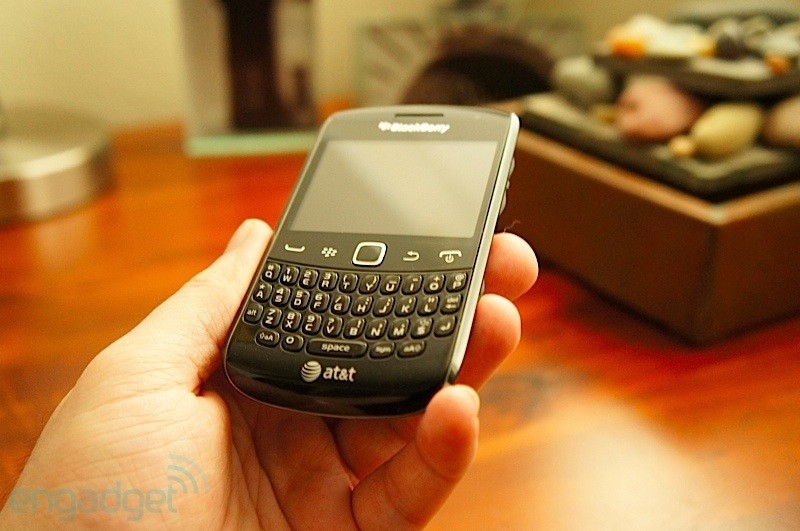 黑莓8830软件-黑莓 8830 软件:经典回忆,独特魅力,高效实用的全键盘设计 黑莓8830软件-黑莓 8830 软件:经典回忆,独特魅力,高效实用的全键盘设计