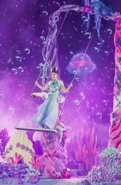 探索磨砂美图软件：爱与恨的交织，真实与虚幻的边界